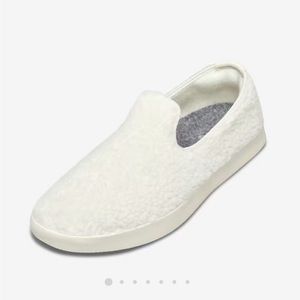 Allbirds wool lounger fluffs